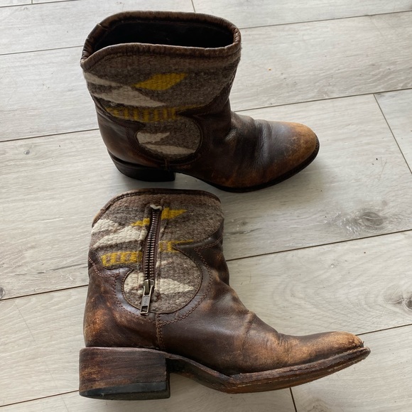 Freebird by Steve Madden Booties - Picture 3 of 7